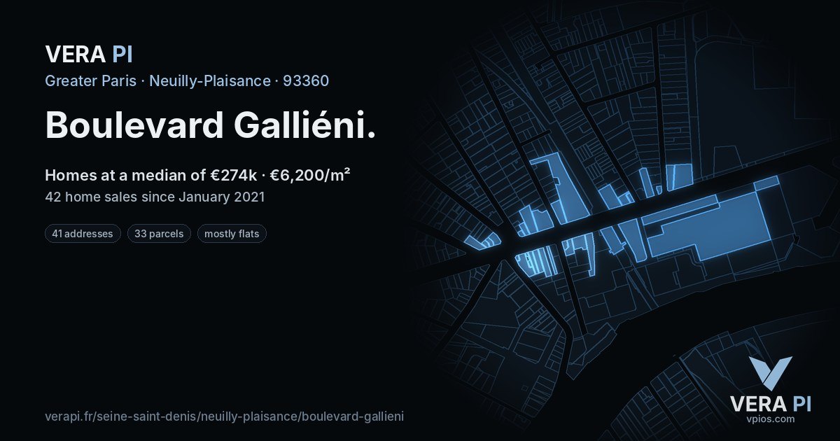 Boulevard Galliéni, Neuilly-Plaisance at night – every parcel coloured by the prices around it, the street's own parcels lit