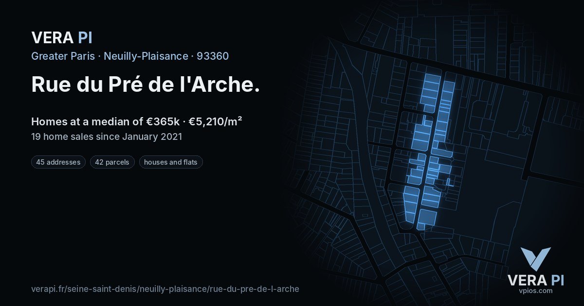 Rue du Pré de l'Arche, Neuilly-Plaisance at night – every parcel coloured by the prices around it, the street's own parcels lit
