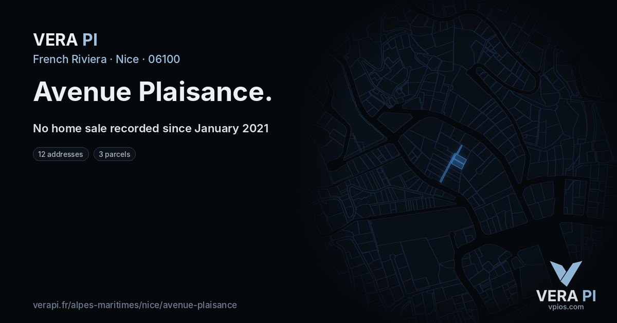 Avenue Plaisance, Nice at night – every parcel coloured by the prices around it, the street's own parcels lit