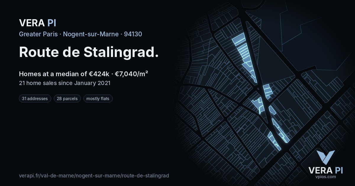Route de Stalingrad, Nogent-sur-Marne at night – every parcel coloured by the prices around it, the street's own parcels lit