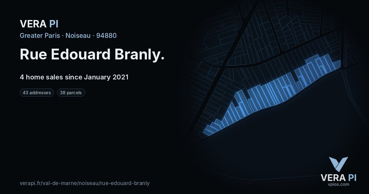 Rue Edouard Branly, Noiseau at night – every parcel coloured by the prices around it, the street's own parcels lit