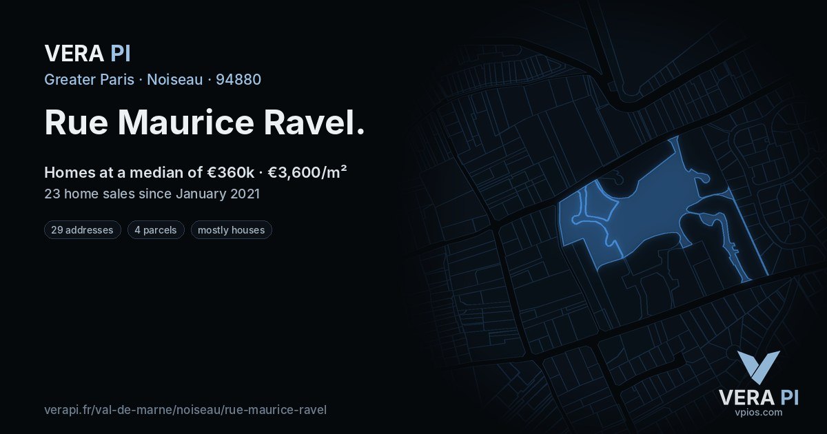Rue Maurice Ravel, Noiseau at night – every parcel coloured by the prices around it, the street's own parcels lit