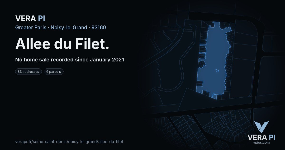 Allee du Filet, Noisy-le-Grand at night – every parcel coloured by the prices around it, the street's own parcels lit