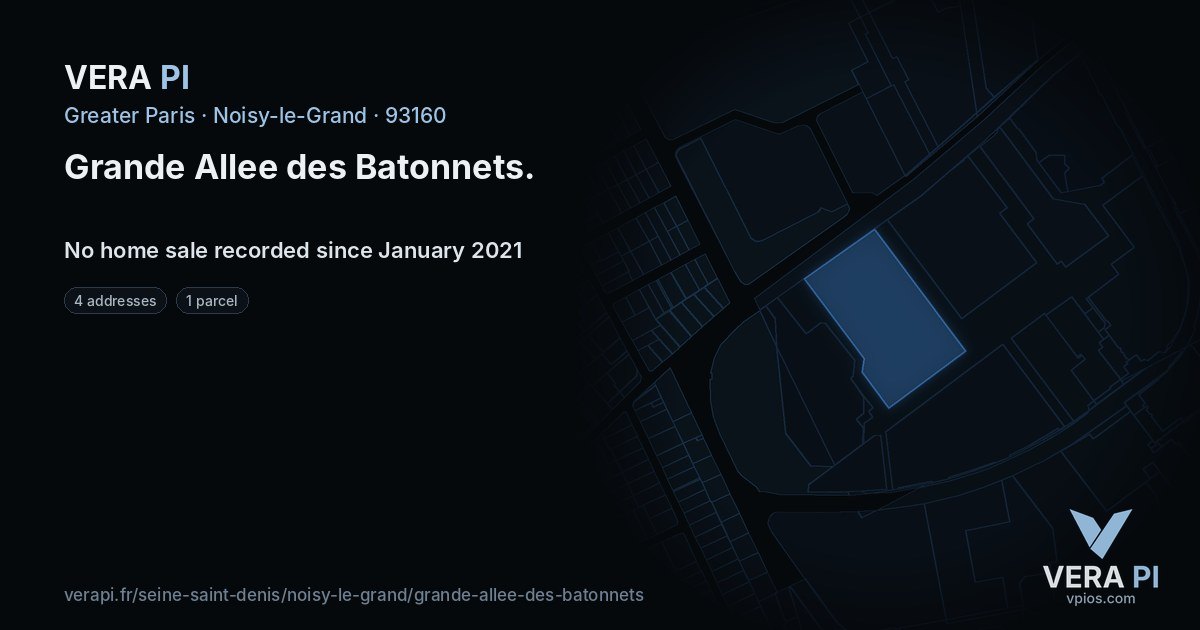 Grande Allee des Batonnets, Noisy-le-Grand at night – every parcel coloured by the prices around it, the street's own parcels lit