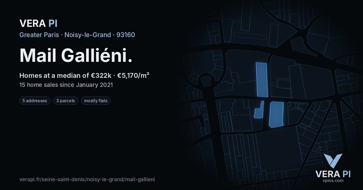 Mail Galliéni, Noisy-le-Grand at night – every parcel coloured by the prices around it, the street's own parcels lit