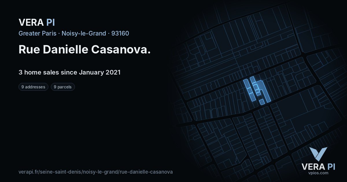 Rue Danielle Casanova, Noisy-le-Grand at night – every parcel coloured by the prices around it, the street's own parcels lit