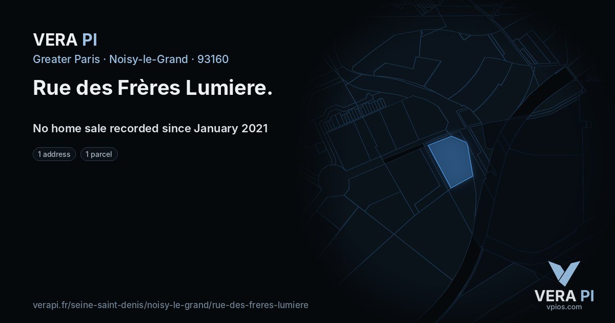 Rue des Frères Lumiere, Noisy-le-Grand at night – every parcel coloured by the prices around it, the street's own parcels lit