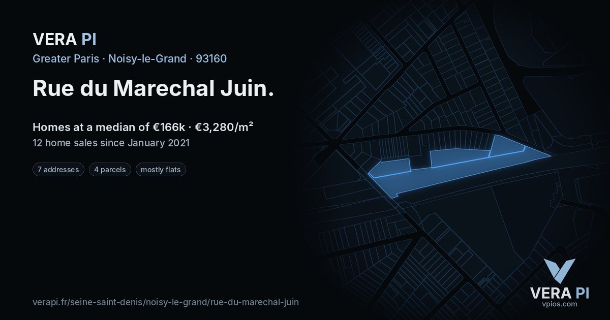 Rue du Marechal Juin, Noisy-le-Grand at night – every parcel coloured by the prices around it, the street's own parcels lit