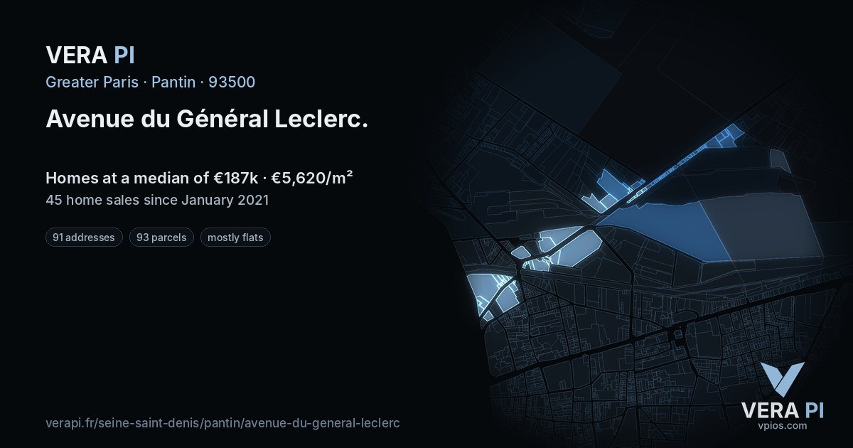 Avenue du Général Leclerc, Pantin at night – every parcel coloured by the prices around it, the street's own parcels lit