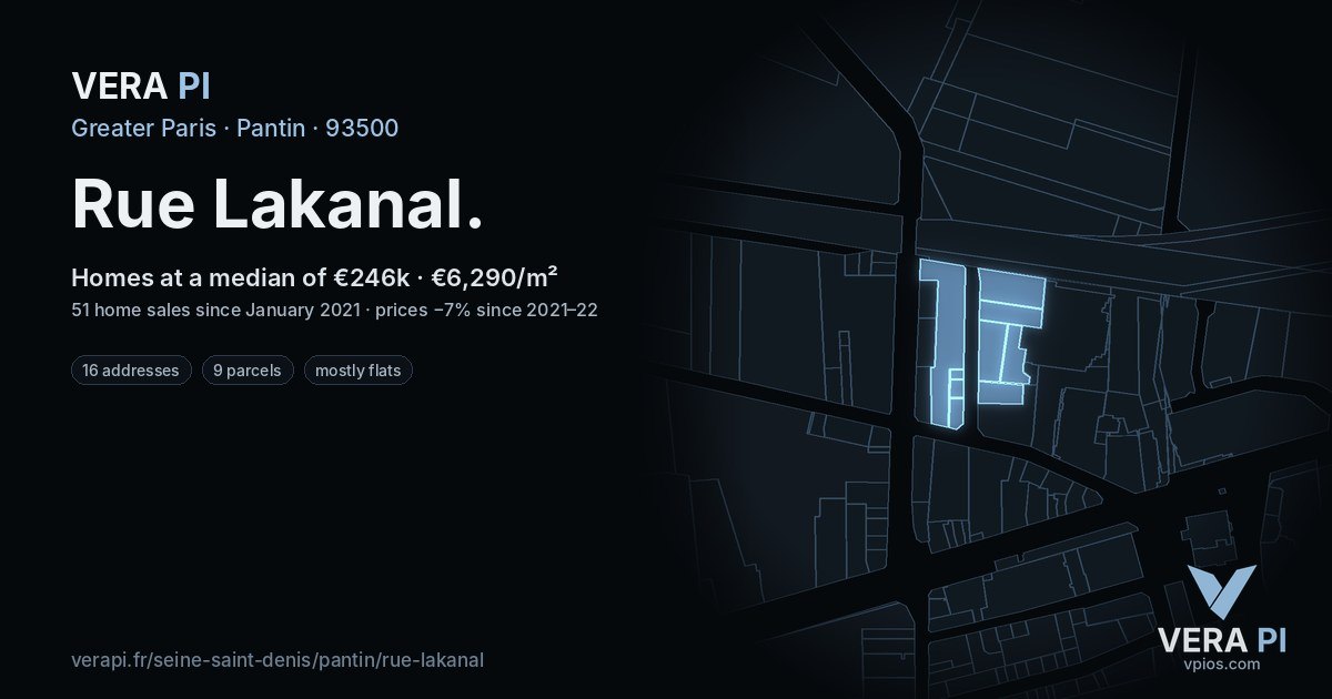 Rue Lakanal, Pantin at night – every parcel coloured by the prices around it, the street's own parcels lit