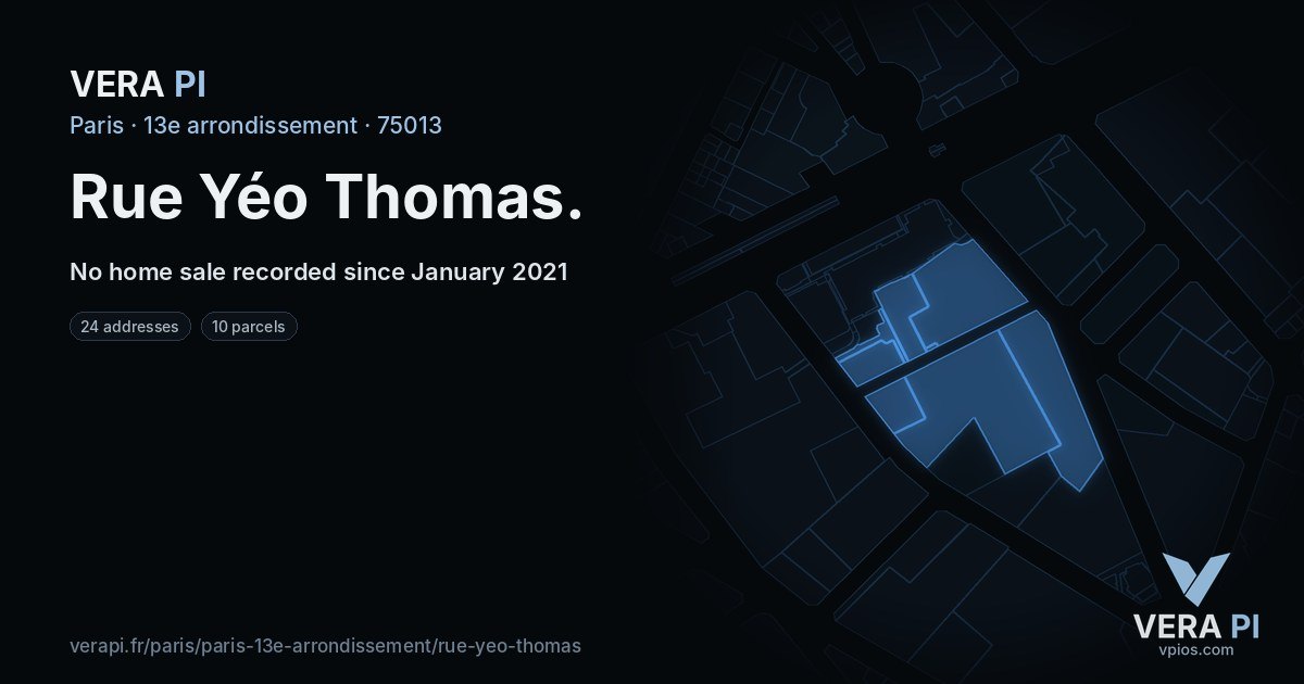 Rue Yéo Thomas, 13e arrondissement at night – every parcel coloured by the prices around it, the street's own parcels lit