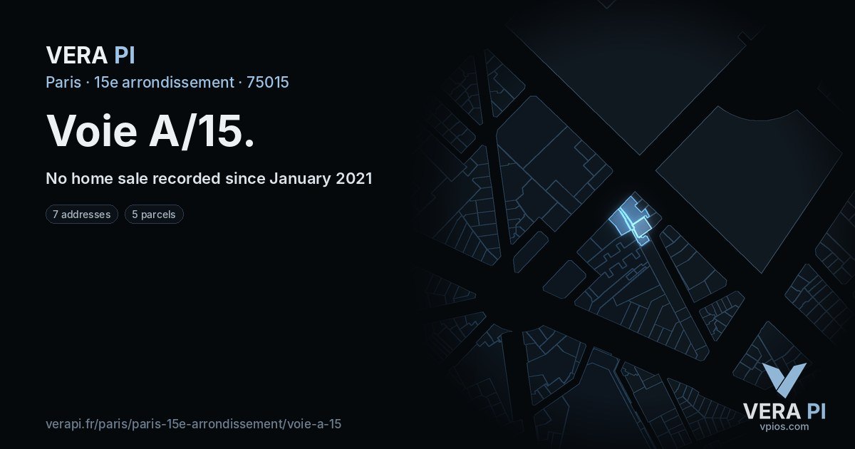 Voie A/15, 15e arrondissement at night – every parcel coloured by the prices around it, the street's own parcels lit