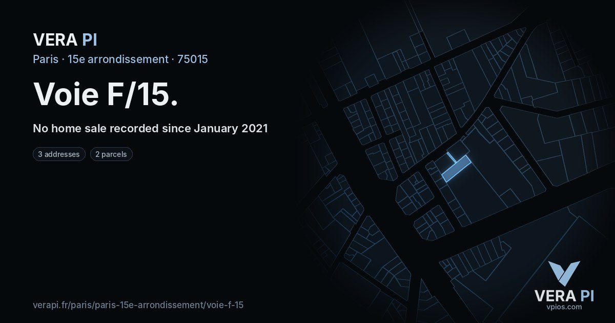 Voie F/15, 15e arrondissement at night – every parcel coloured by the prices around it, the street's own parcels lit