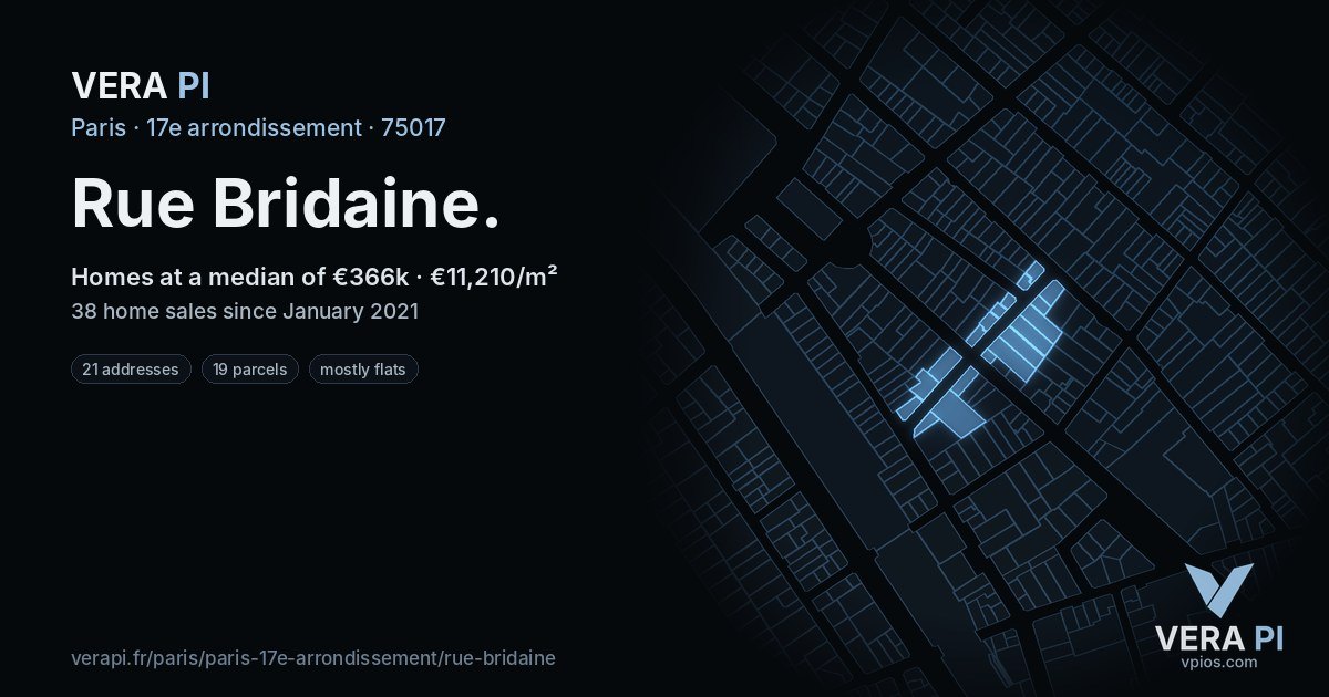 Rue Bridaine, 17e arrondissement at night – every parcel coloured by the prices around it, the street's own parcels lit