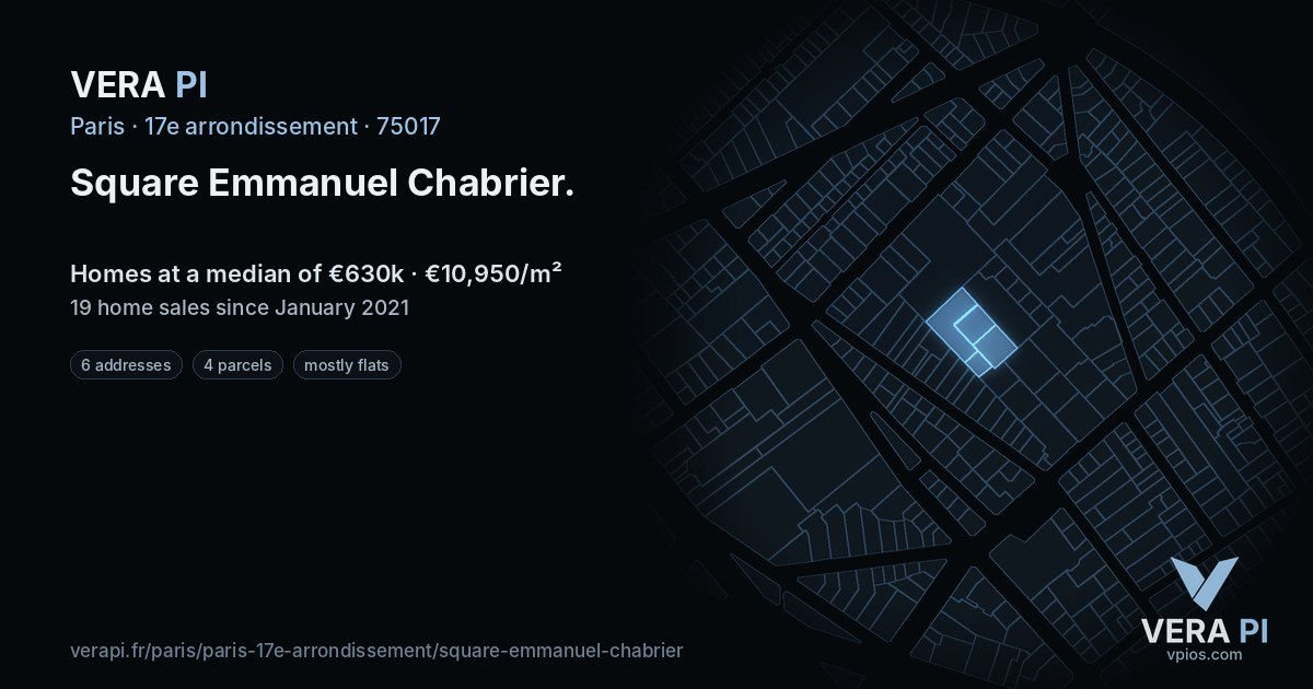 Square Emmanuel Chabrier, 17e arrondissement at night – every parcel coloured by the prices around it, the street's own parcels lit
