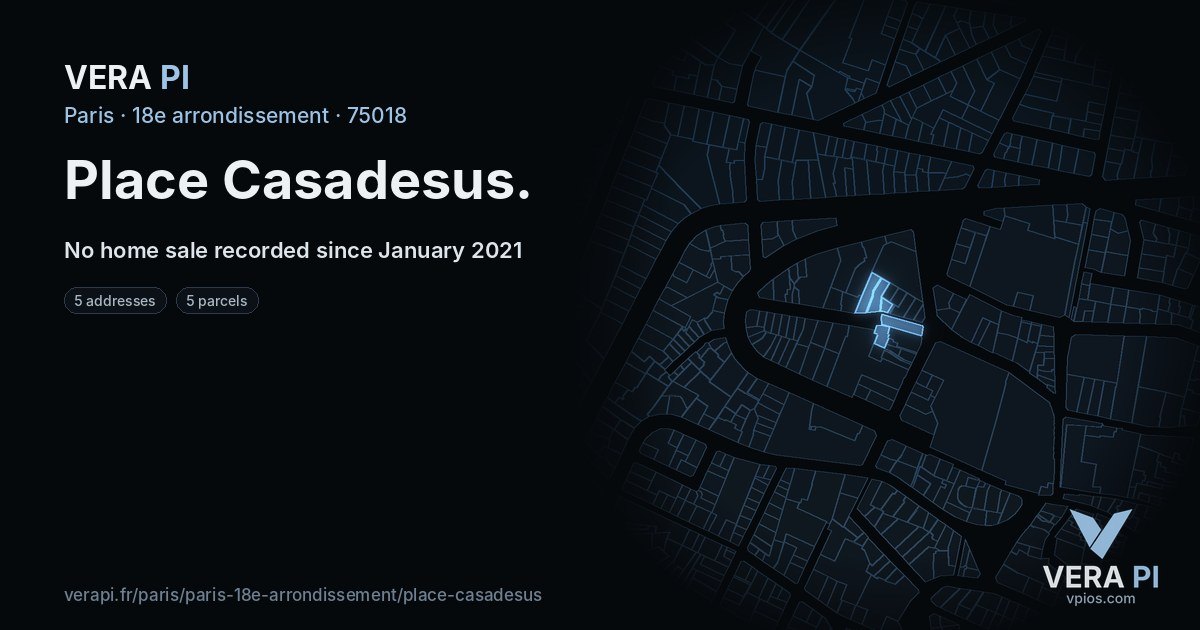 Place Casadesus, 18e arrondissement at night – every parcel coloured by the prices around it, the street's own parcels lit