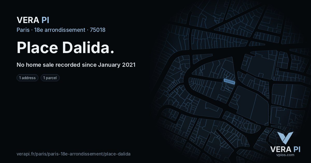 Place Dalida, 18e arrondissement at night – every parcel coloured by the prices around it, the street's own parcels lit