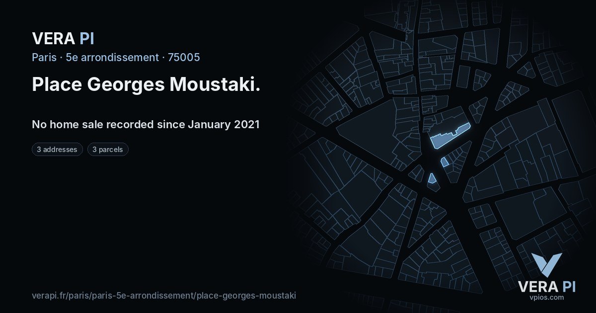 Place Georges Moustaki, 5e arrondissement at night – every parcel coloured by the prices around it, the street's own parcels lit