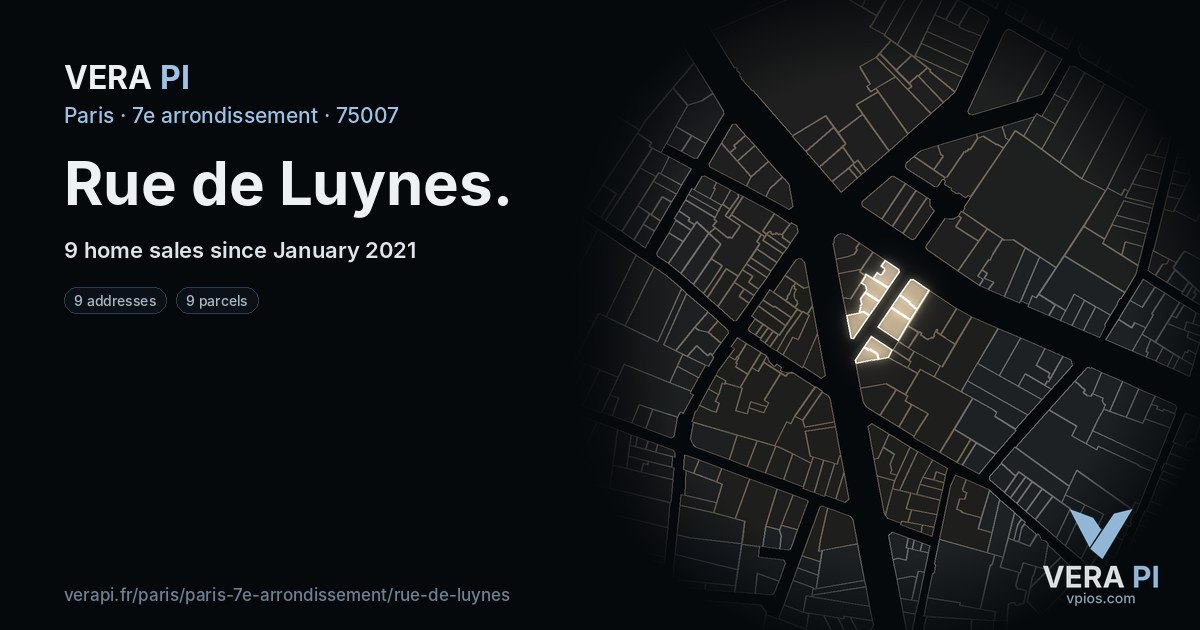 Rue de Luynes, 7e arrondissement at night – every parcel coloured by the prices around it, the street's own parcels lit