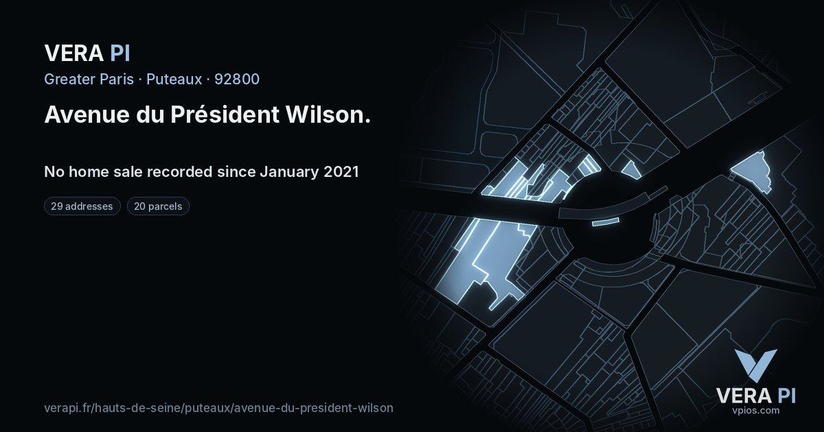 Avenue du Président Wilson, Puteaux at night – every parcel coloured by the prices around it, the street's own parcels lit