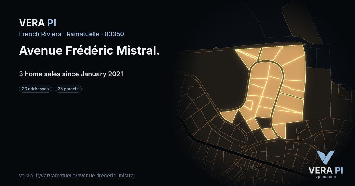 Avenue Frédéric Mistral, Ramatuelle at night – every parcel coloured by the prices around it, the street's own parcels lit