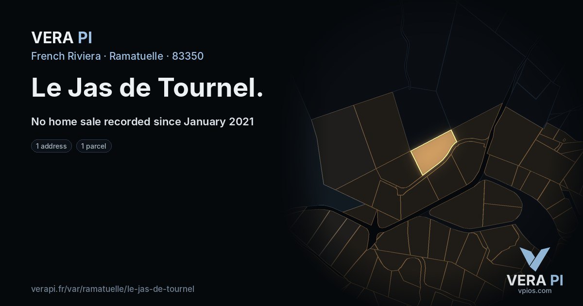 Le Jas de Tournel, Ramatuelle at night – every parcel coloured by the prices around it, the street's own parcels lit
