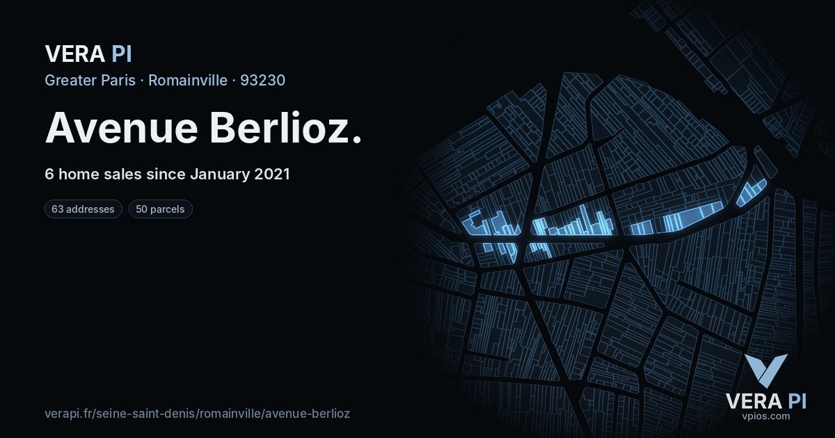 Avenue Berlioz, Romainville at night – every parcel coloured by the prices around it, the street's own parcels lit