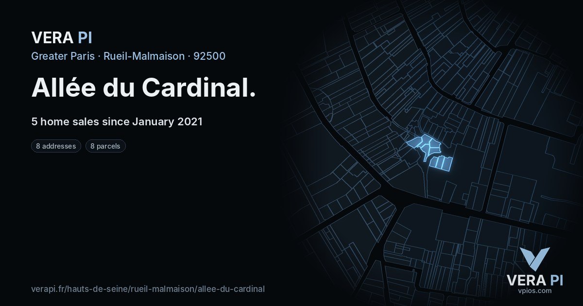 Allée du Cardinal, Rueil-Malmaison at night – every parcel coloured by the prices around it, the street's own parcels lit