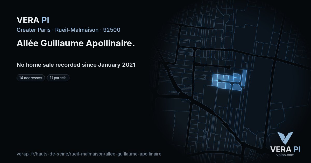 Allée Guillaume Apollinaire, Rueil-Malmaison at night – every parcel coloured by the prices around it, the street's own parcels lit