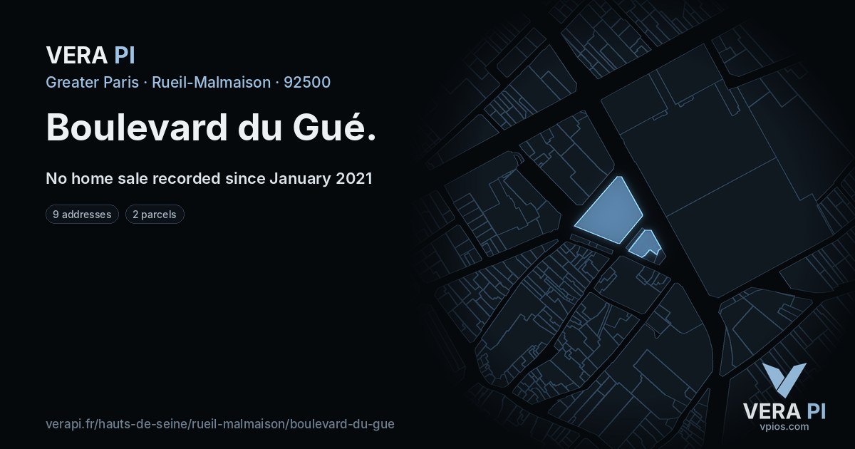 Boulevard du Gué, Rueil-Malmaison at night – every parcel coloured by the prices around it, the street's own parcels lit