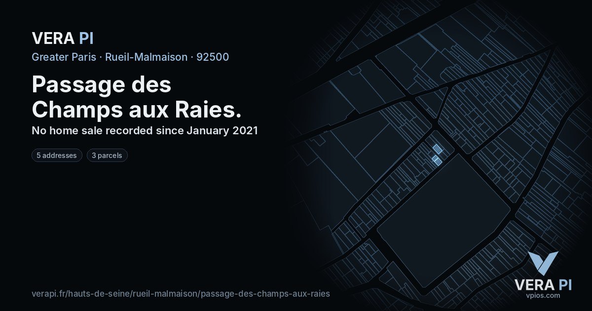 Passage des Champs aux Raies, Rueil-Malmaison at night – every parcel coloured by the prices around it, the street's own parcels lit