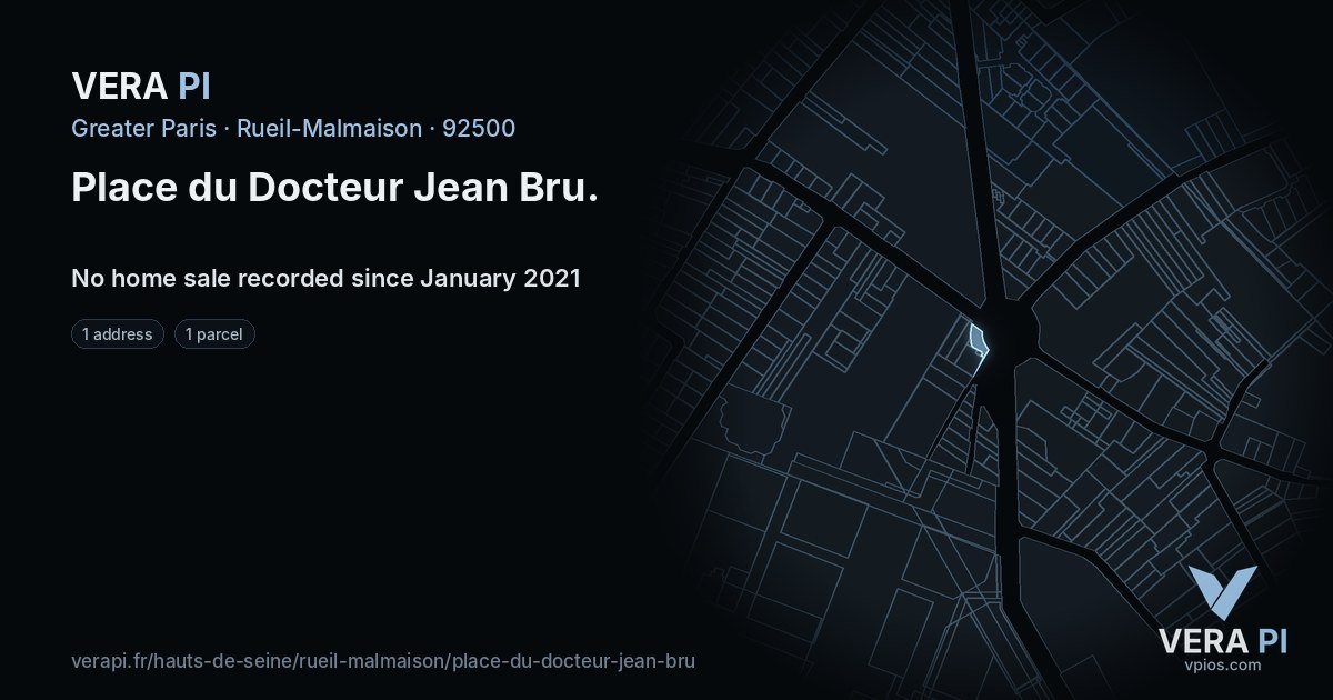 Place du Docteur Jean Bru, Rueil-Malmaison at night – every parcel coloured by the prices around it, the street's own parcels lit