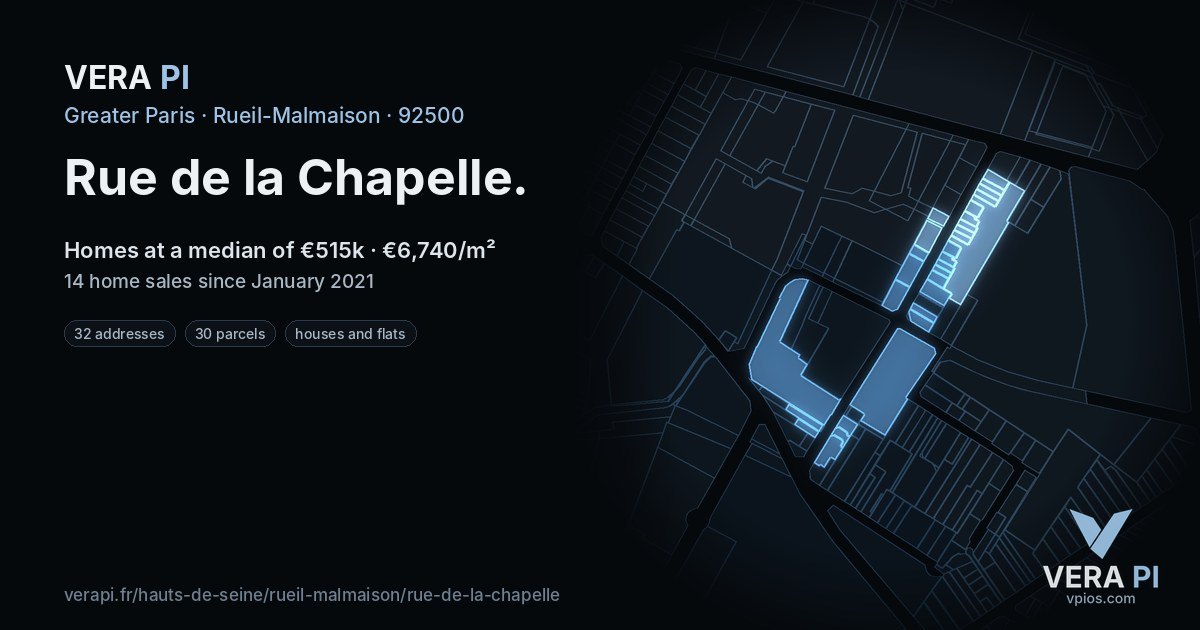 Rue de la Chapelle, Rueil-Malmaison at night – every parcel coloured by the prices around it, the street's own parcels lit