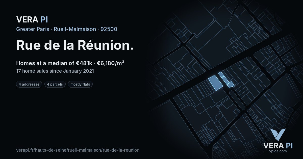 Rue de la Réunion, Rueil-Malmaison at night – every parcel coloured by the prices around it, the street's own parcels lit