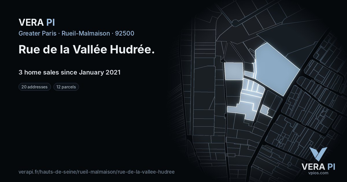 Rue de la Vallée Hudrée, Rueil-Malmaison at night – every parcel coloured by the prices around it, the street's own parcels lit