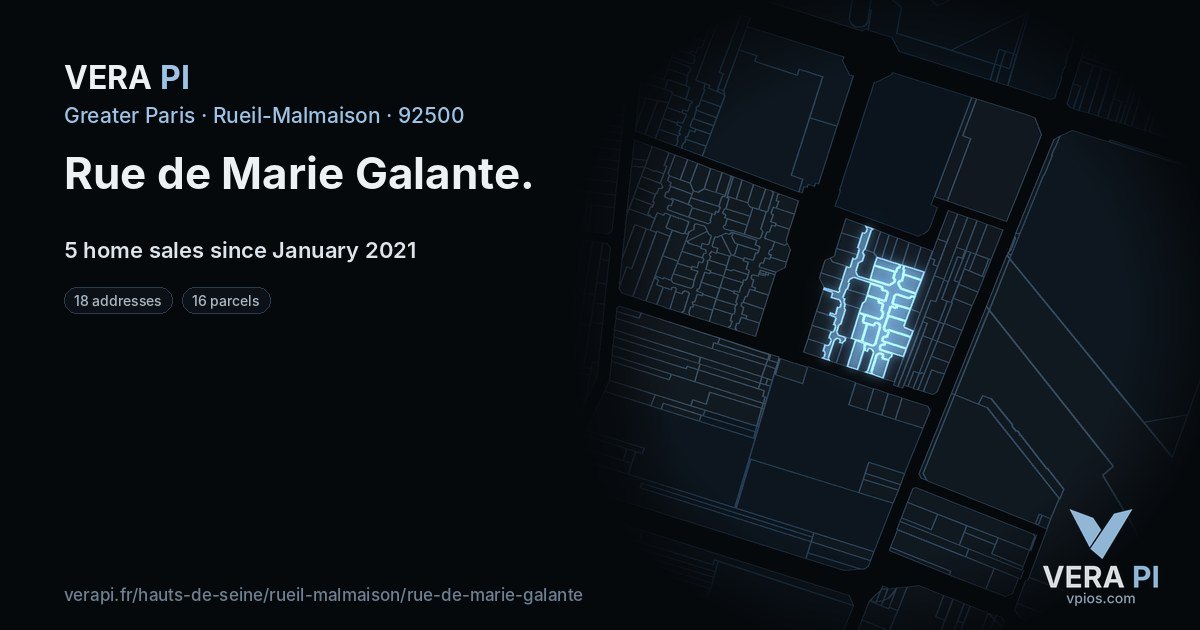 Rue de Marie Galante, Rueil-Malmaison at night – every parcel coloured by the prices around it, the street's own parcels lit