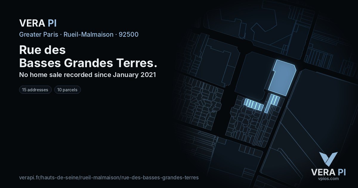 Rue des Basses Grandes Terres, Rueil-Malmaison at night – every parcel coloured by the prices around it, the street's own parcels lit