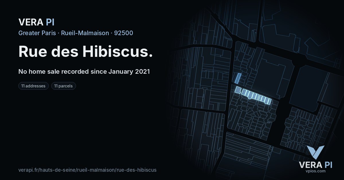 Rue des Hibiscus, Rueil-Malmaison at night – every parcel coloured by the prices around it, the street's own parcels lit