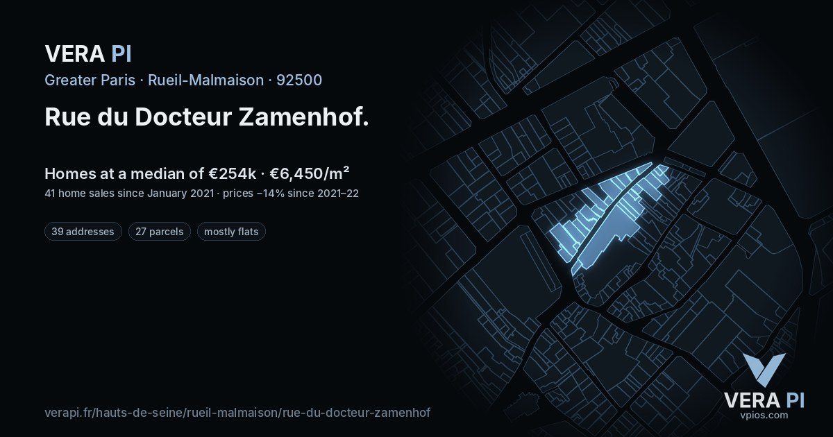 Rue du Docteur Zamenhof, Rueil-Malmaison at night – every parcel coloured by the prices around it, the street's own parcels lit