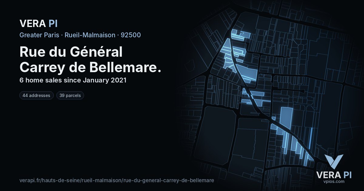 Rue du Général Carrey de Bellemare, Rueil-Malmaison at night – every parcel coloured by the prices around it, the street's own parcels lit