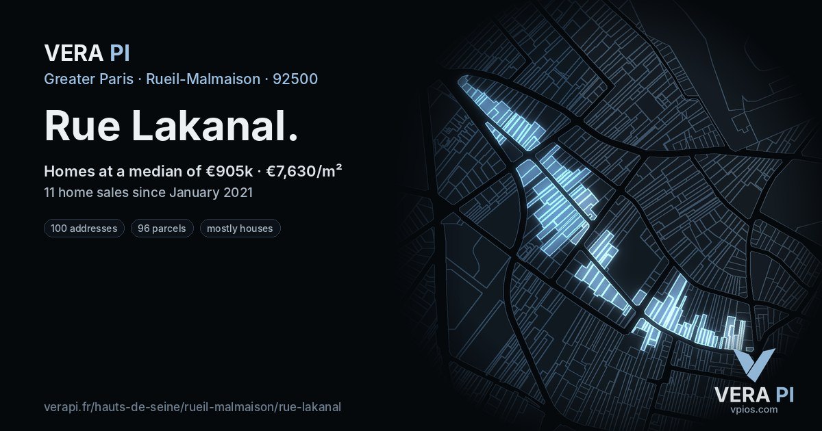 Rue Lakanal, Rueil-Malmaison at night – every parcel coloured by the prices around it, the street's own parcels lit