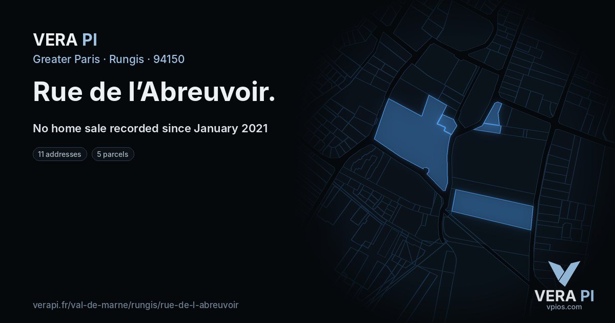 Rue de l’Abreuvoir, Rungis at night – every parcel coloured by the prices around it, the street's own parcels lit