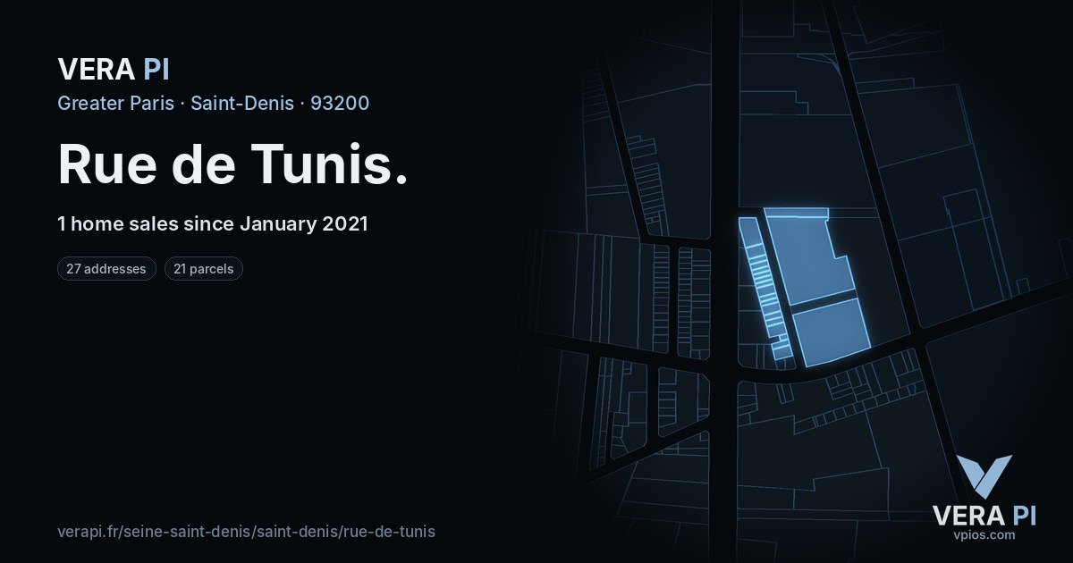 Rue de Tunis, Saint-Denis at night – every parcel coloured by the prices around it, the street's own parcels lit