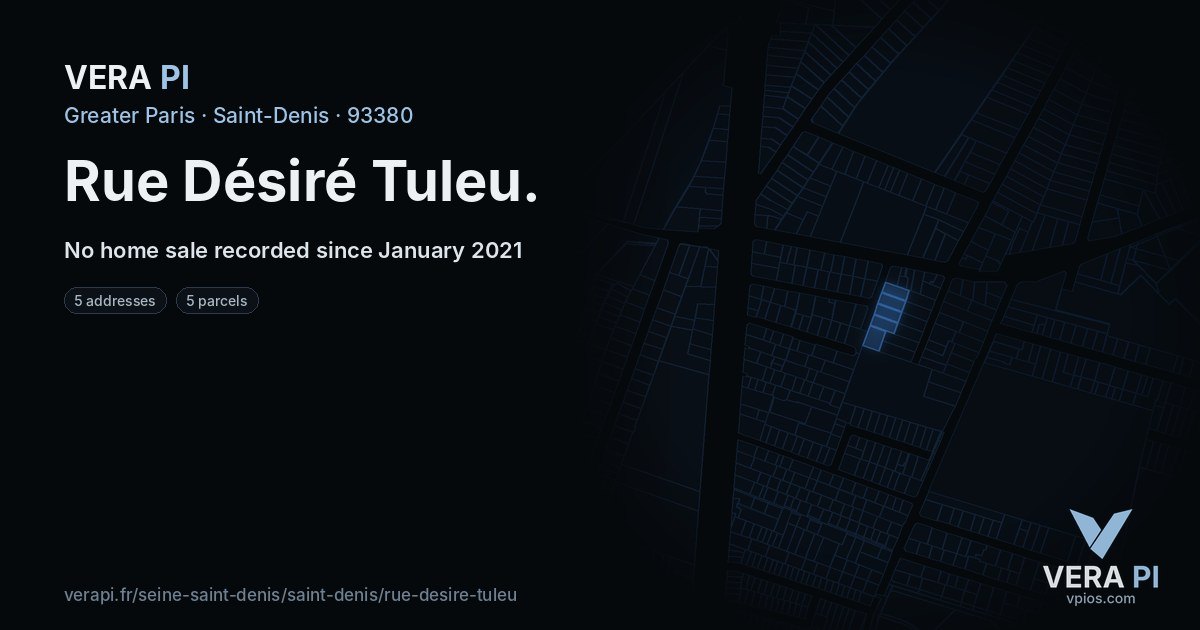 Rue Désiré Tuleu, Saint-Denis at night – every parcel coloured by the prices around it, the street's own parcels lit