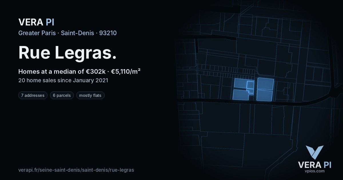 Rue Legras, Saint-Denis at night – every parcel coloured by the prices around it, the street's own parcels lit