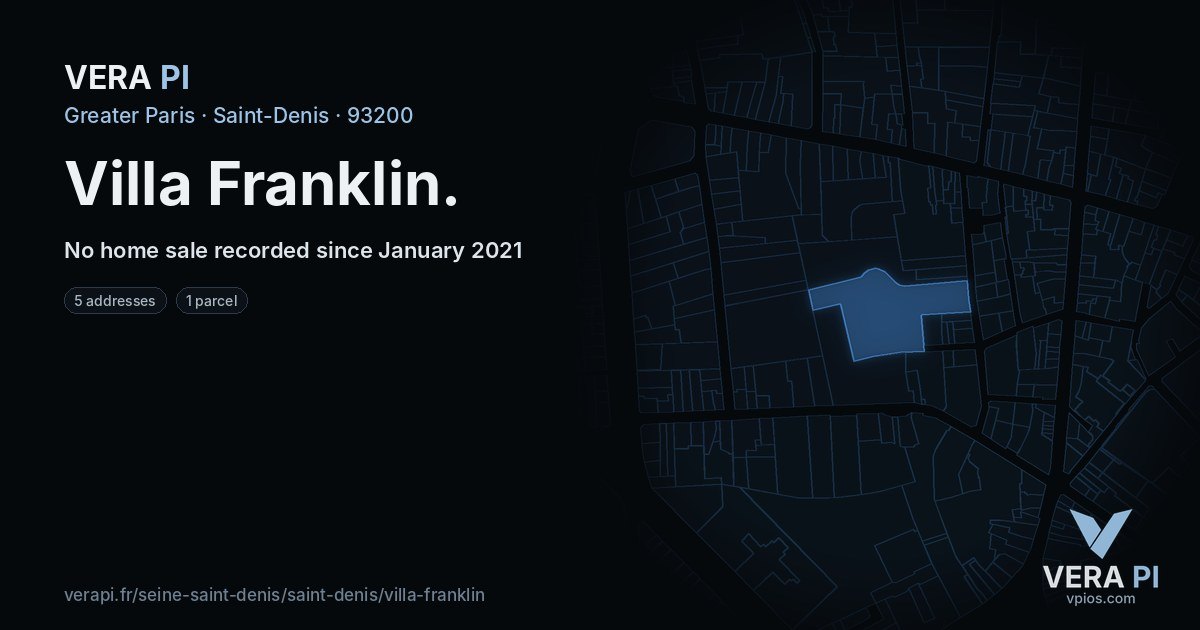 Villa Franklin, Saint-Denis at night – every parcel coloured by the prices around it, the street's own parcels lit