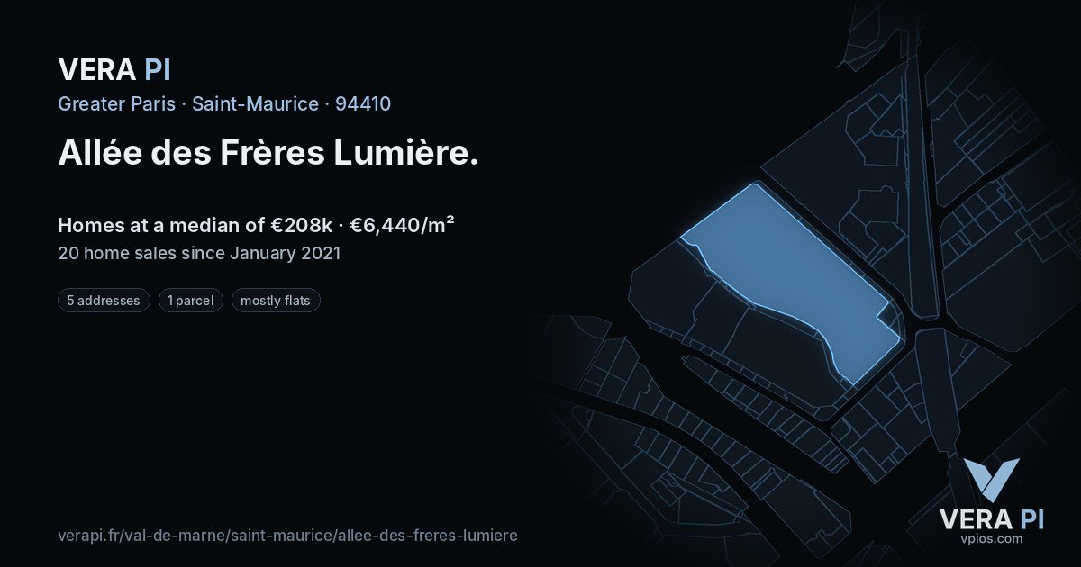 Allée des Frères Lumière, Saint-Maurice at night – every parcel coloured by the prices around it, the street's own parcels lit