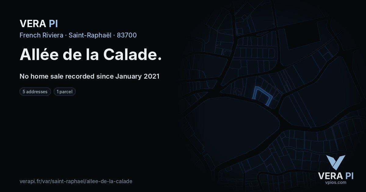 Allée de la Calade, Saint-Raphaël at night – every parcel coloured by the prices around it, the street's own parcels lit