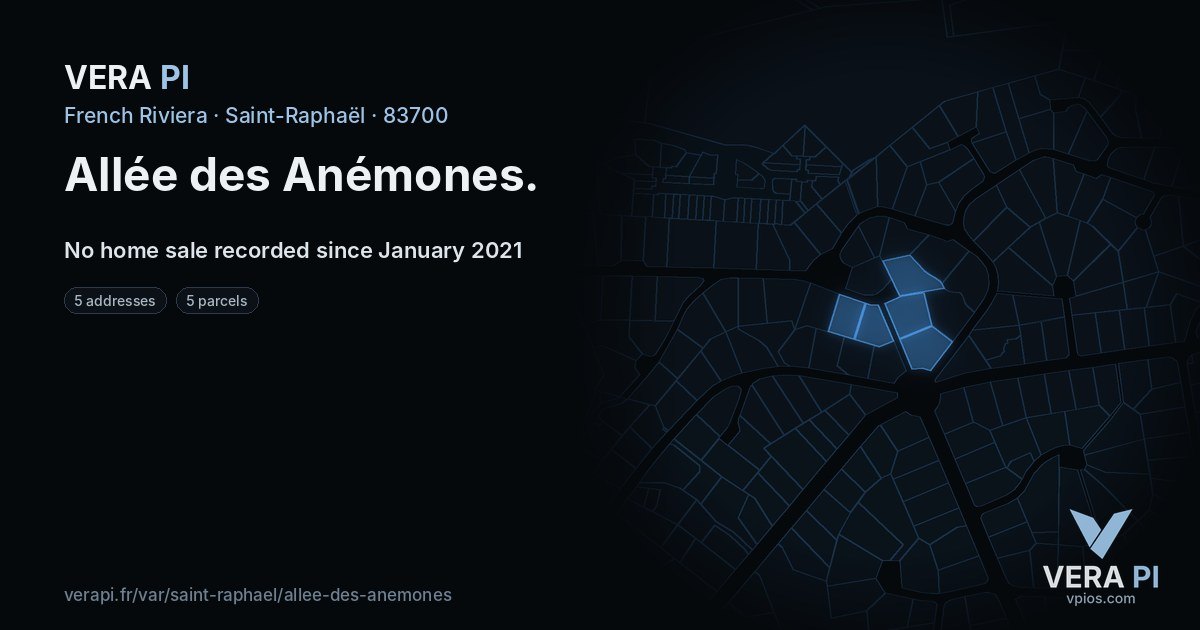 Allée des Anémones, Saint-Raphaël at night – every parcel coloured by the prices around it, the street's own parcels lit