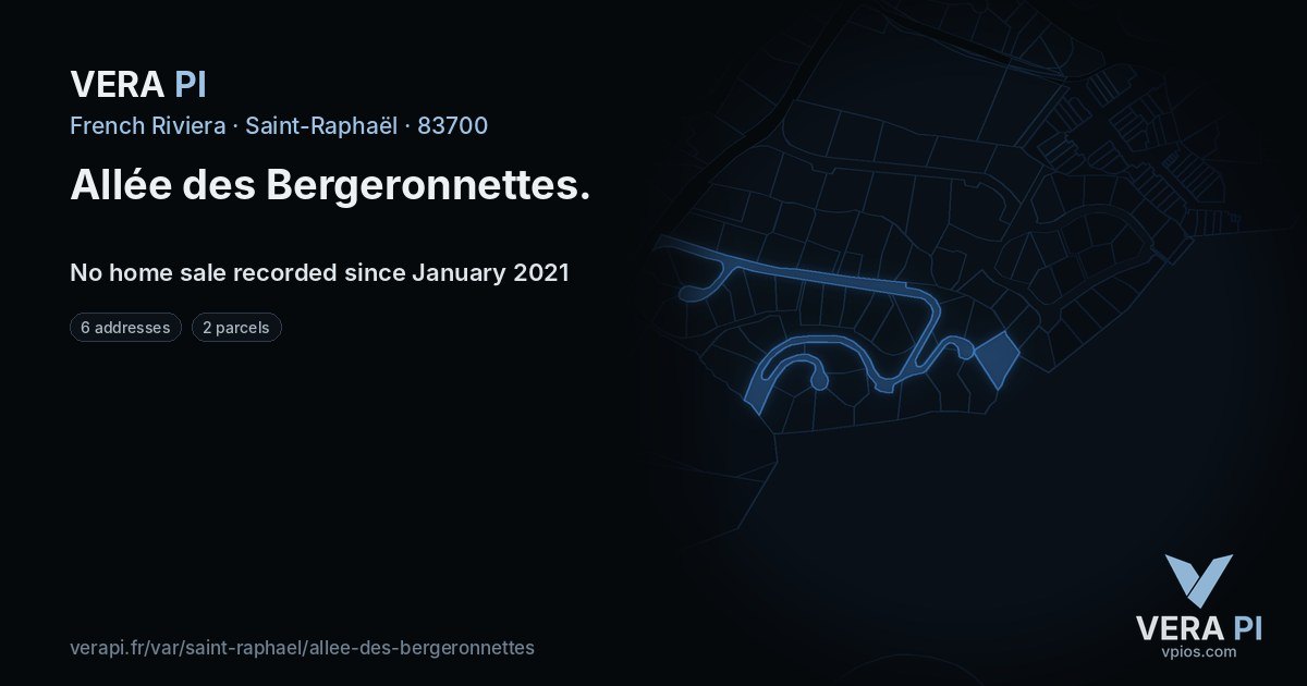 Allée des Bergeronnettes, Saint-Raphaël at night – every parcel coloured by the prices around it, the street's own parcels lit